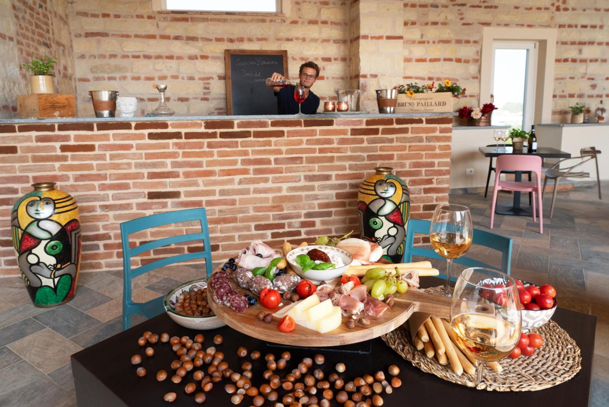 Terruggia Cascina Baronina B&B 외부 사진