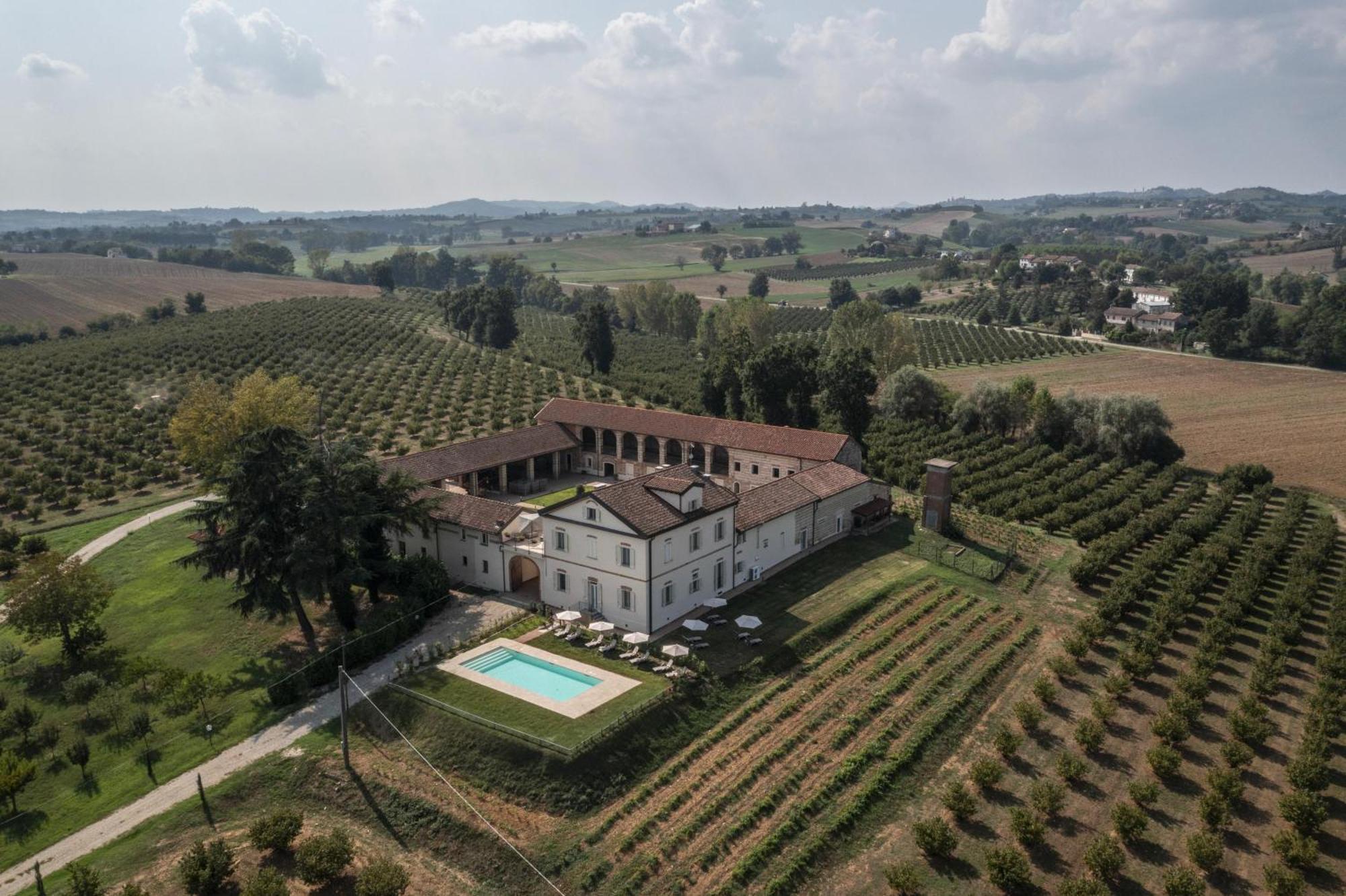 Terruggia Cascina Baronina B&B 외부 사진